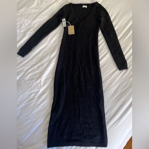 NWT Wilfred Hush Knit Midi Dress